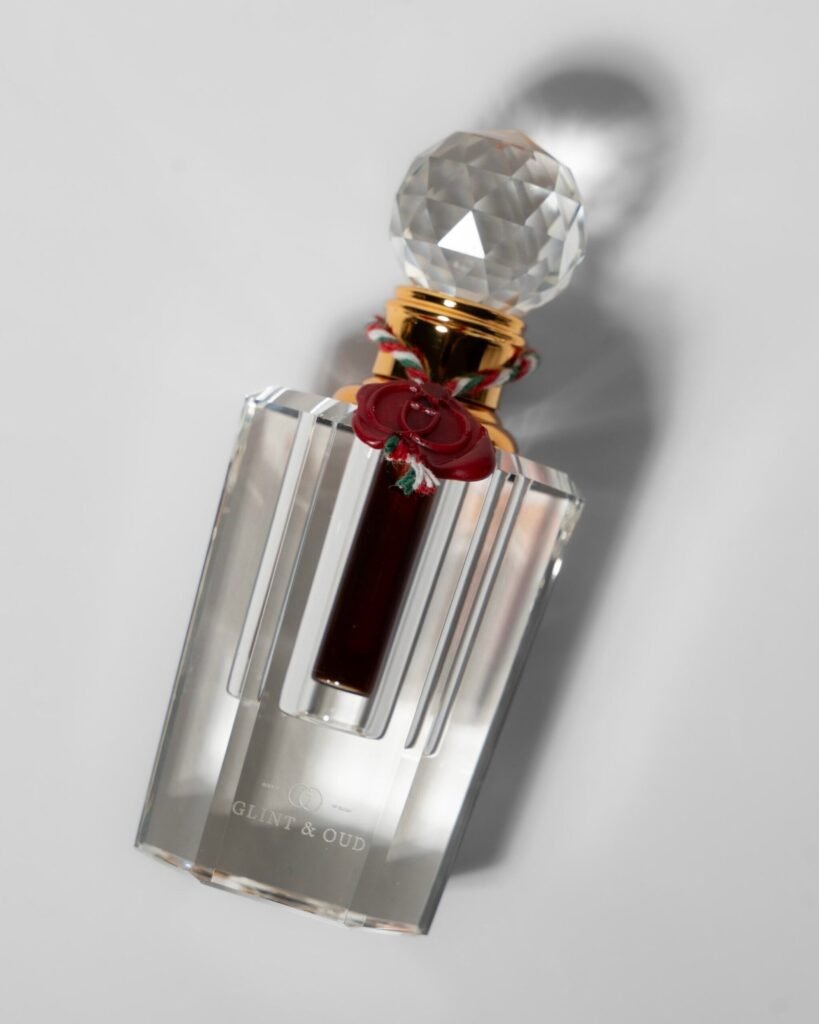 كرستالة بريق كمبوديا II السداسية بالدهن الداكن — Glint of Cambodia II crystal